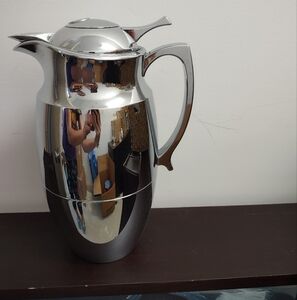 The Pampered Chef Chrome Coffee Carafe 42oz